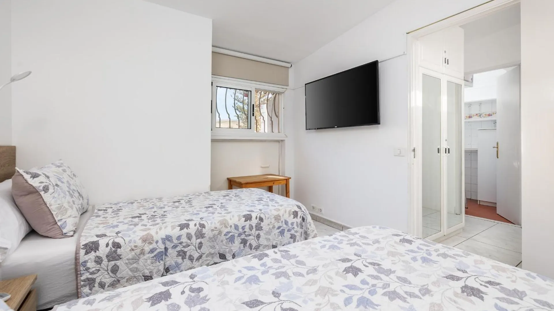Sunsuite Casa Bonita, 4 San Bartolome de Tirajana  Spain