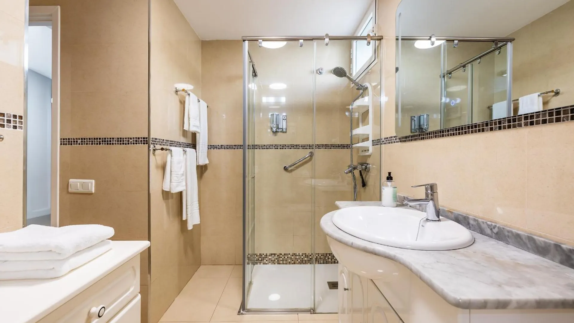 Daire Sunsuite Casa Bonita, 4 San Bartolomé
